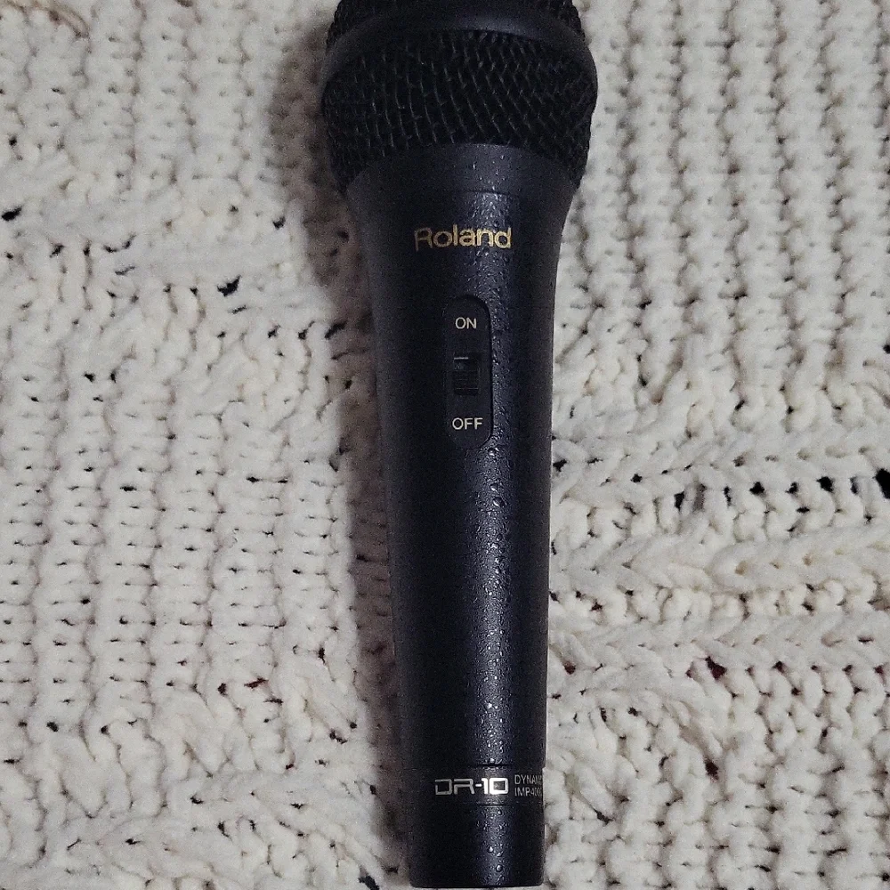 Roland DR-10 Black Microphone